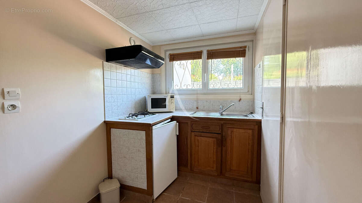 Maison à LA CHAIZE-LE-VICOMTE