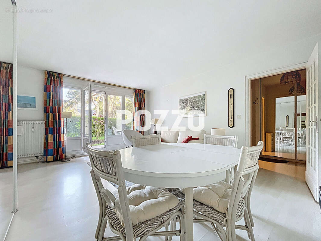 Appartement à TOURGEVILLE