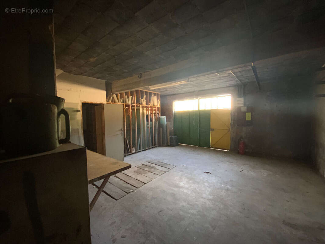 Commerce à LE CREUSOT