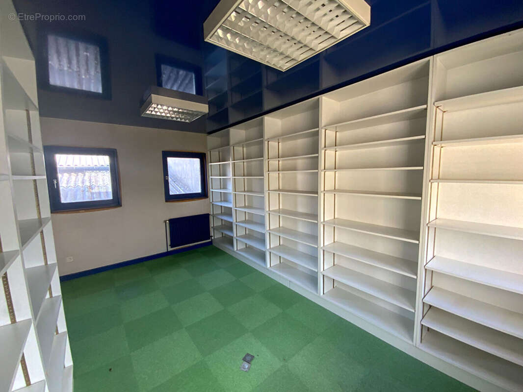 Commerce à LE CREUSOT