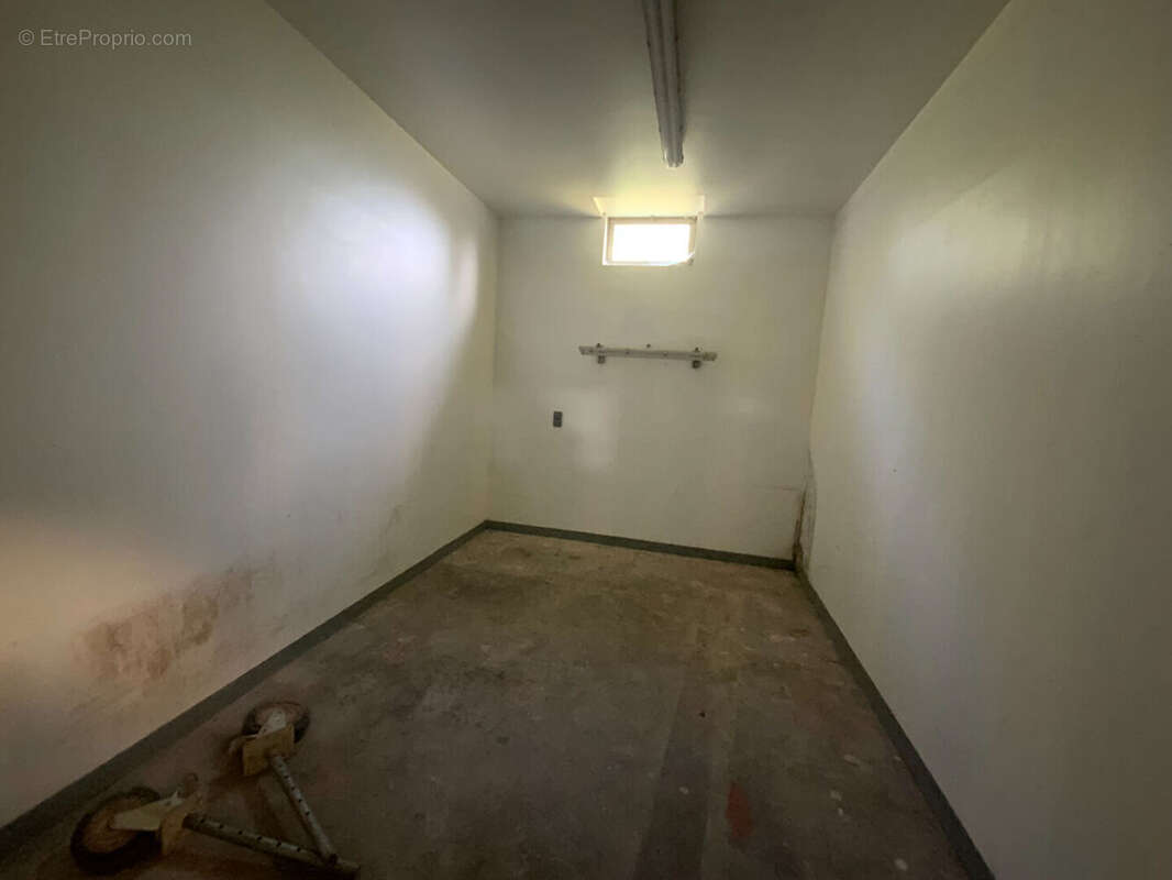 Commerce à LE CREUSOT