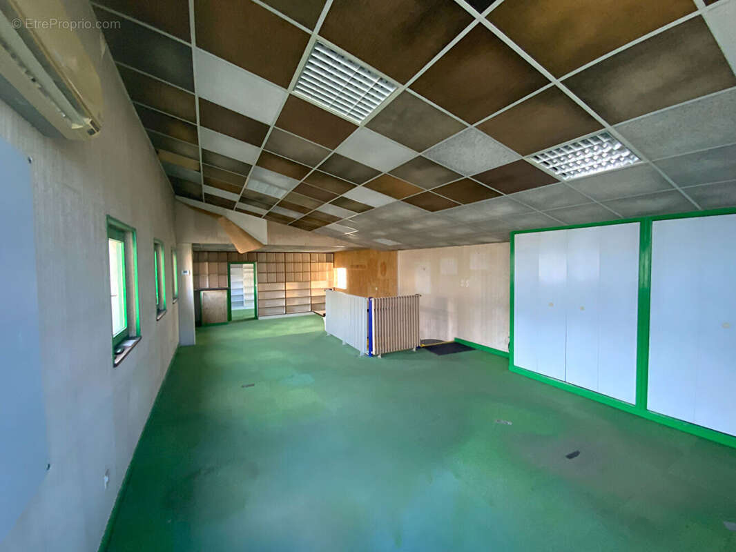 Commerce à LE CREUSOT