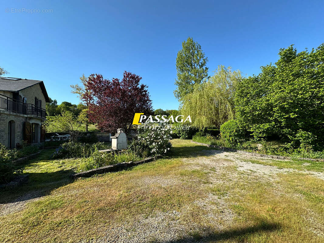 Maison à SEVERAC-LE-CHATEAU