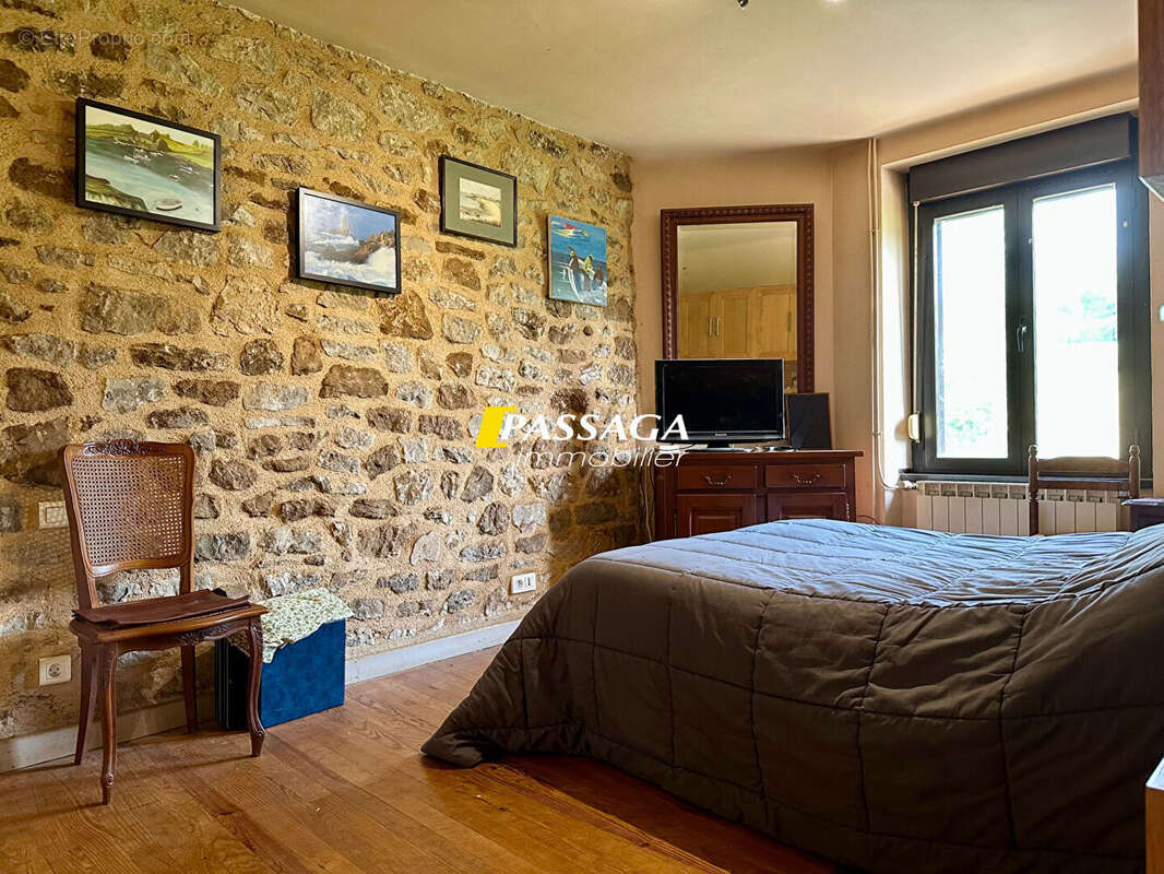 Maison à SEVERAC-LE-CHATEAU