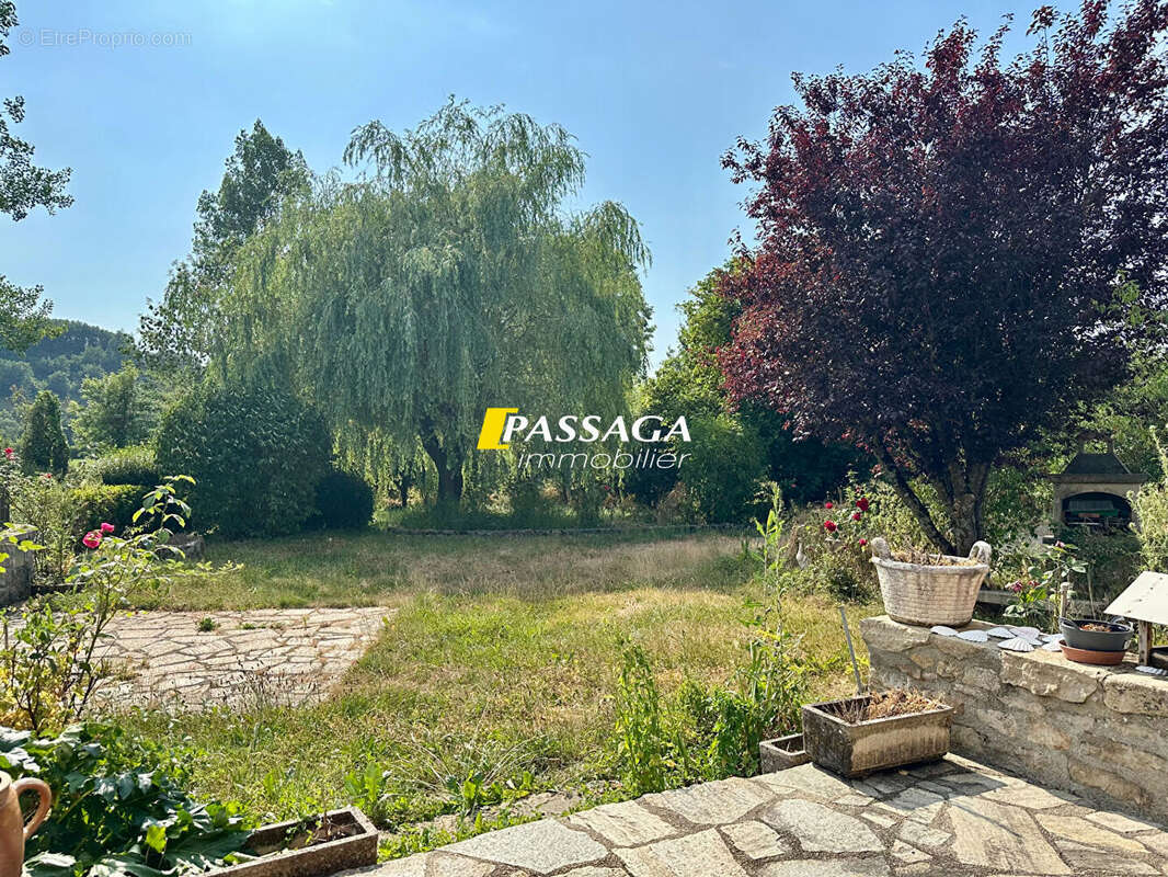 Maison à SEVERAC-LE-CHATEAU