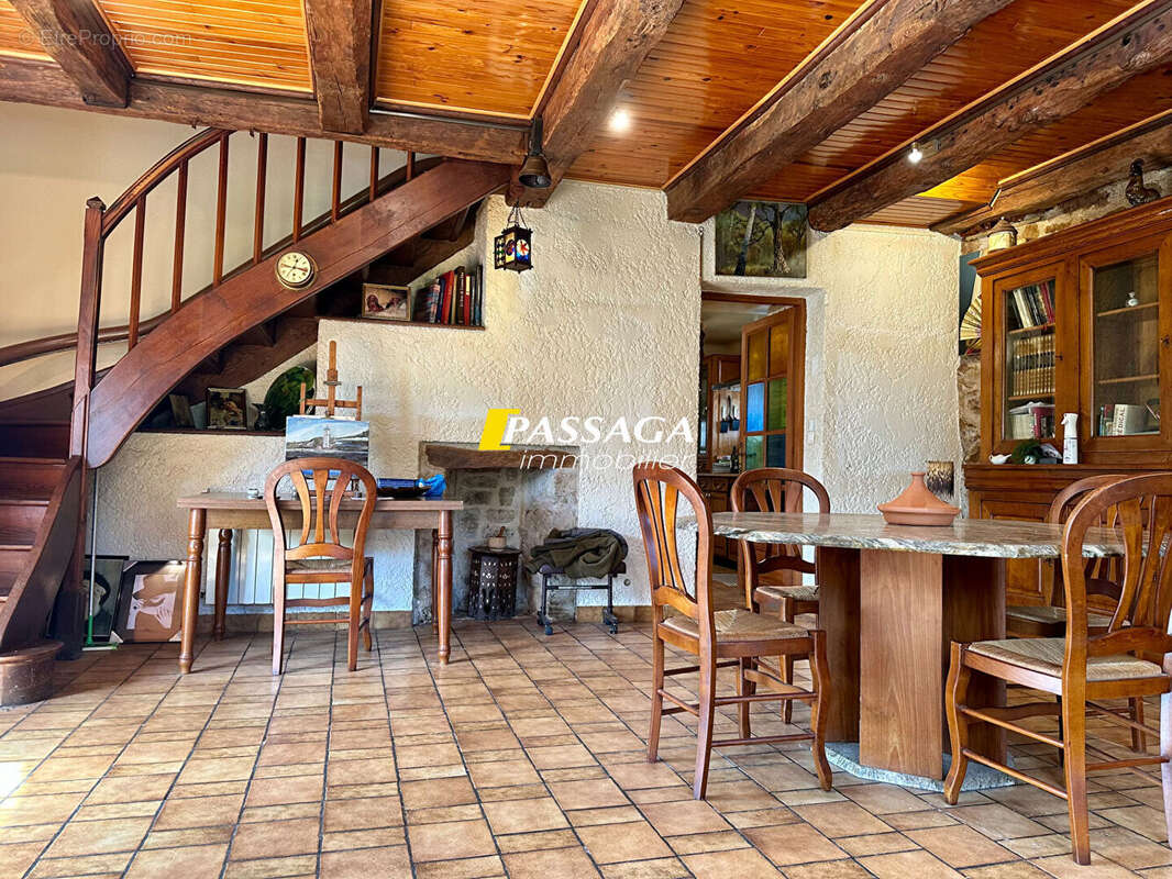 Maison à SEVERAC-LE-CHATEAU