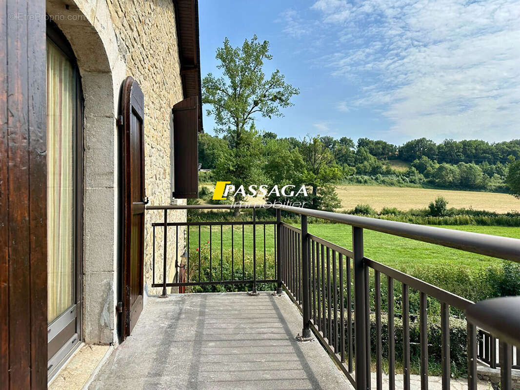 Maison à SEVERAC-LE-CHATEAU