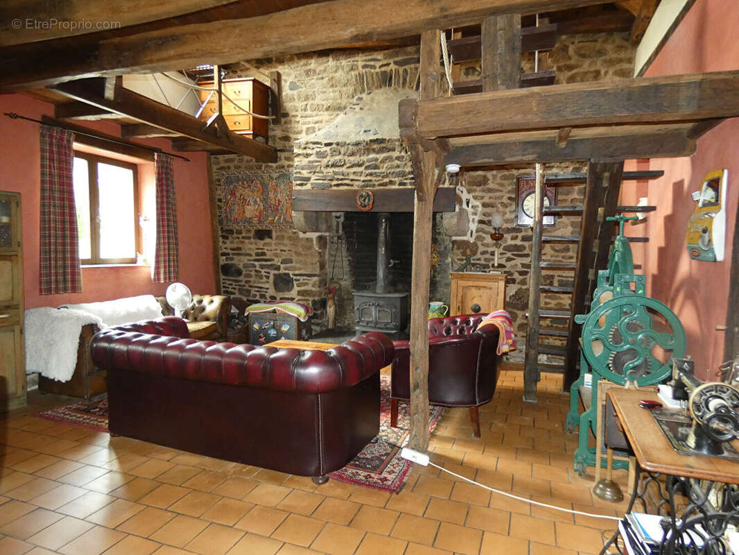 Maison à ISIGNY-LE-BUAT