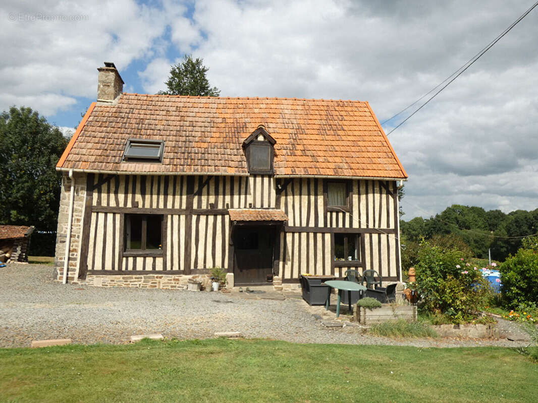 Maison à ISIGNY-LE-BUAT