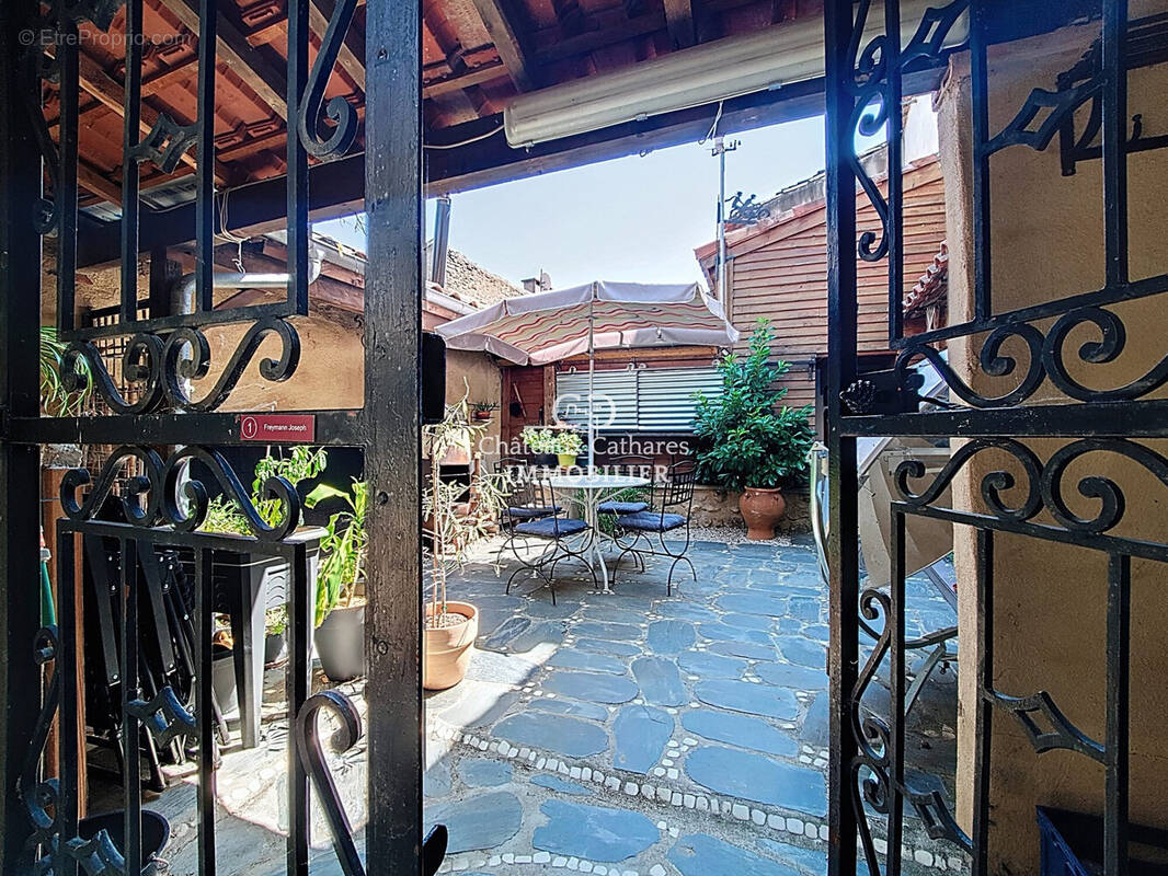 Maison à CUBIERES-SUR-CINOBLE