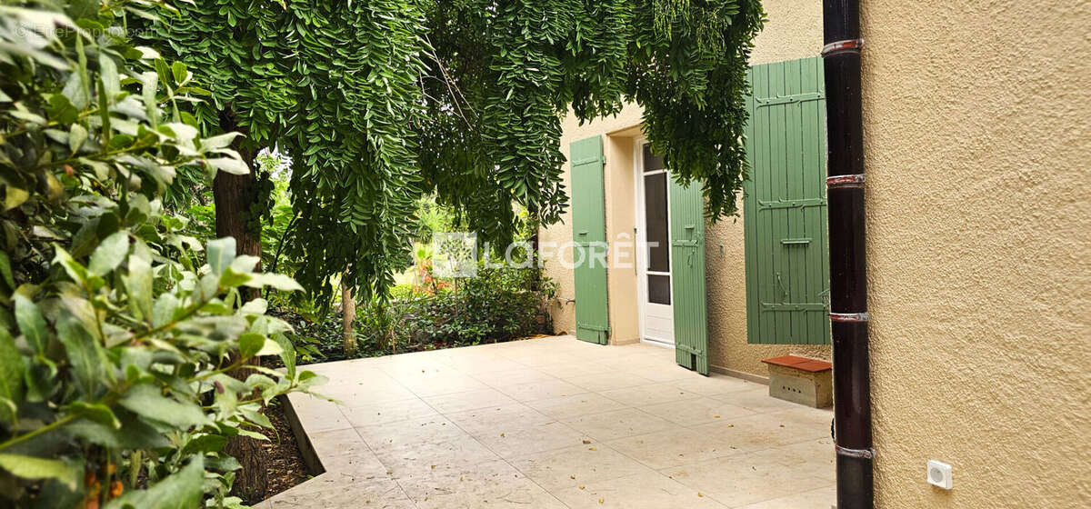 Maison à LAROQUE-DES-ALBERES