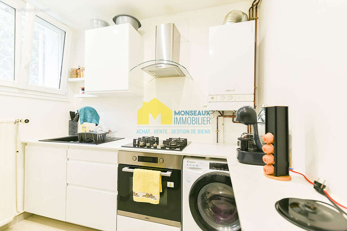 Appartement à SAINTE-GENEVIEVE-DES-BOIS