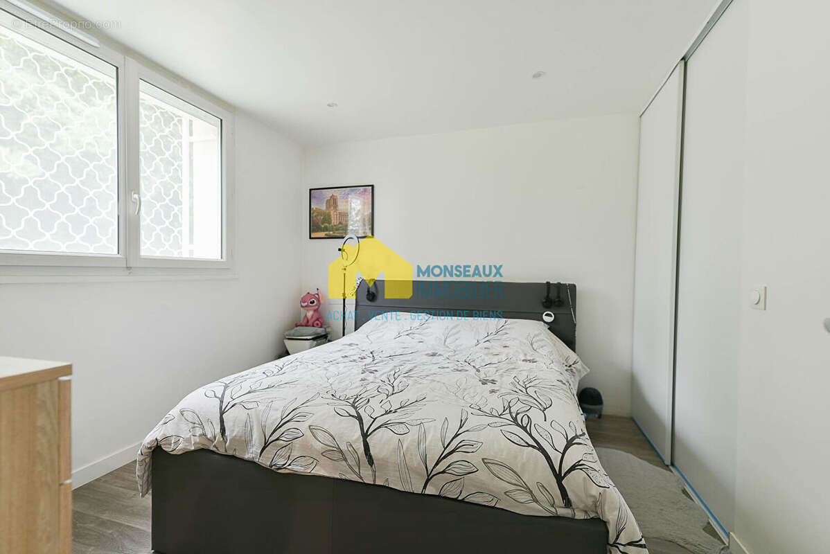 Appartement à SAINTE-GENEVIEVE-DES-BOIS