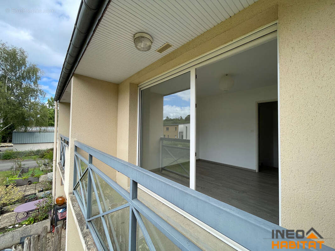 Appartement à MONTGERMONT