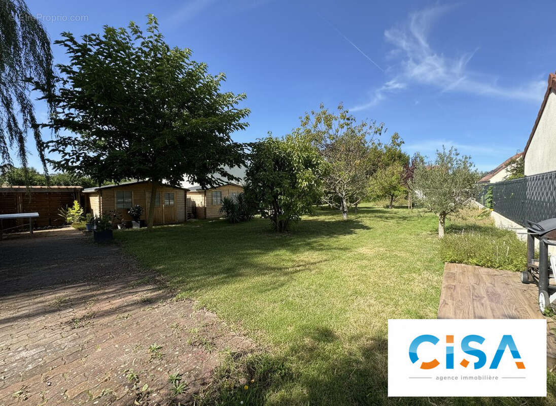 Maison à VERNEUIL-EN-HALATTE