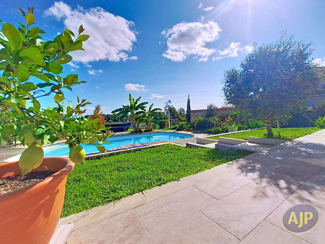 Maison à SAINT-ANDRE-DE-CUBZAC