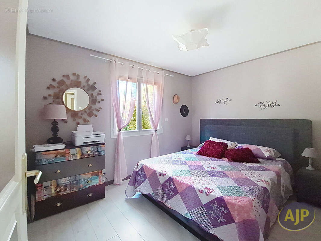 Maison à SAINT-ANDRE-DE-CUBZAC