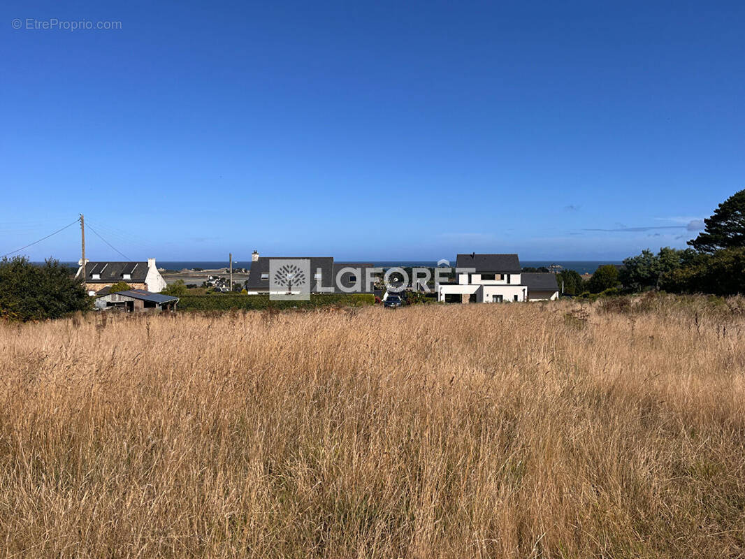 Terrain à PENVENAN