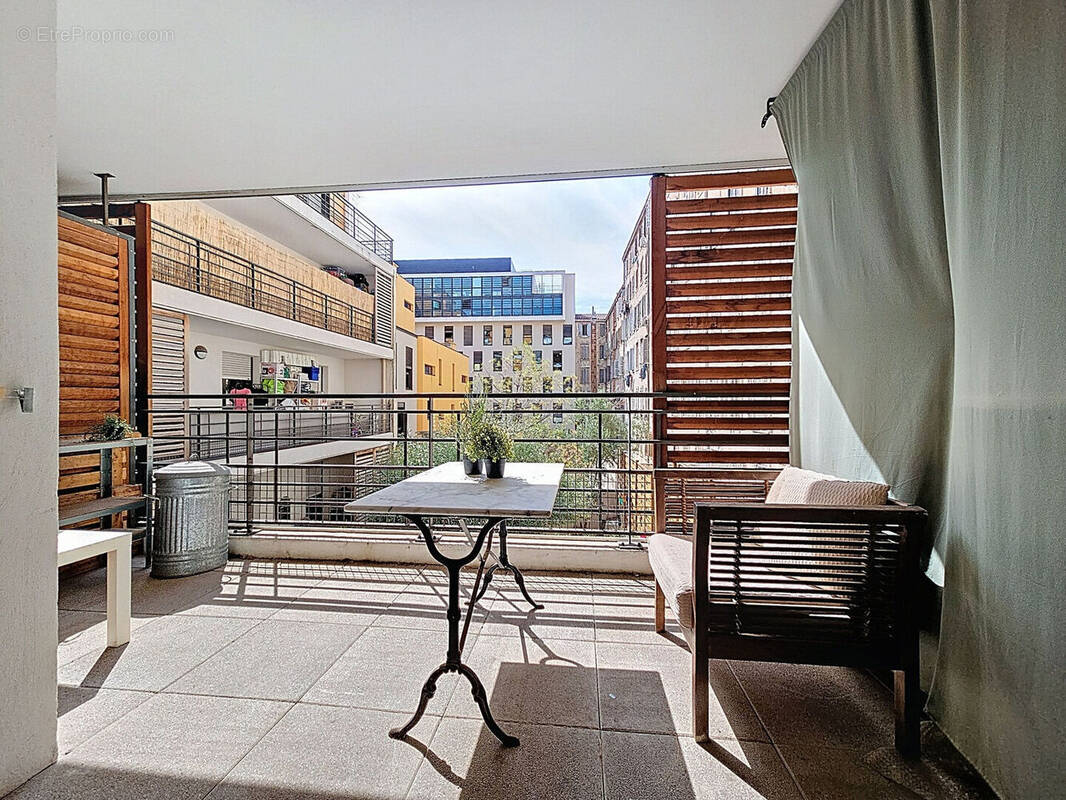 Appartement à MARSEILLE-2E