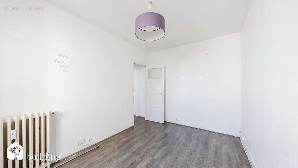 Appartement à LEVALLOIS-PERRET