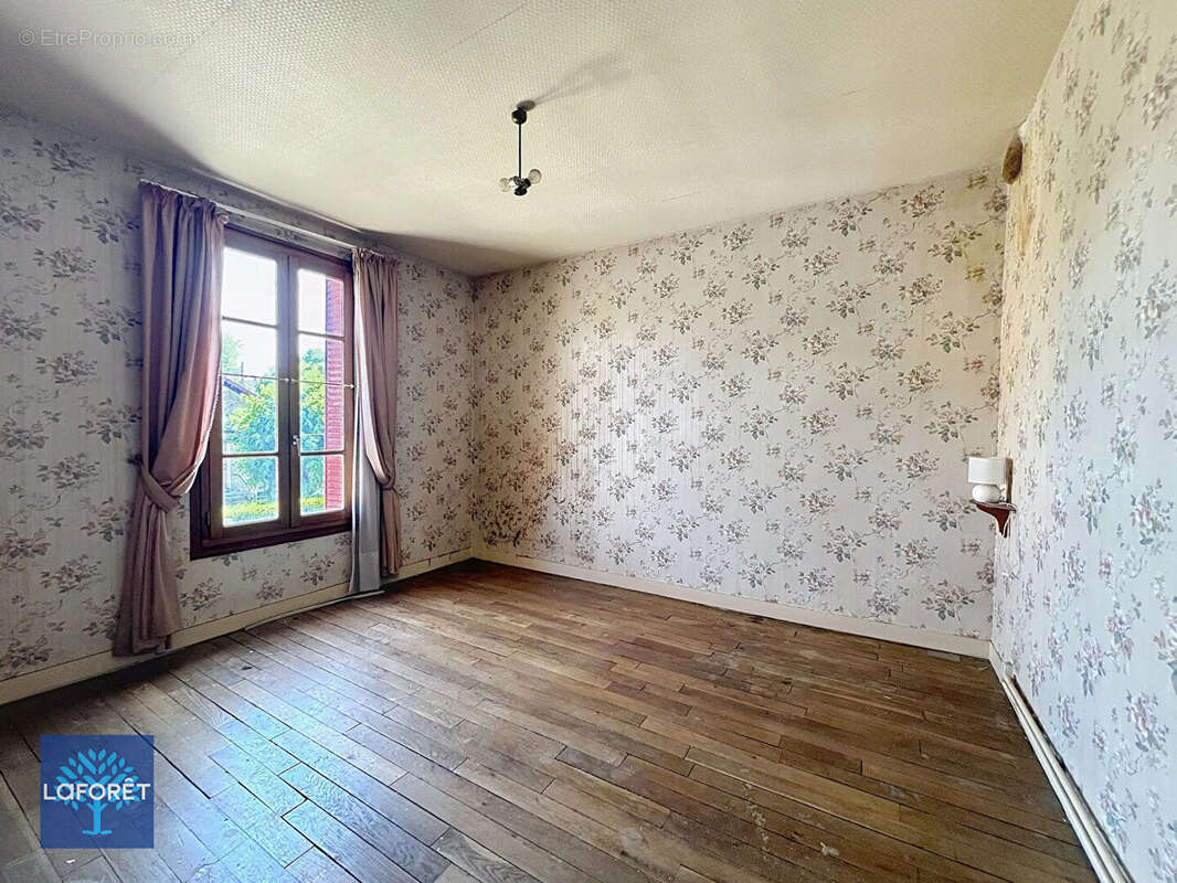 Maison à CORBEIL-ESSONNES