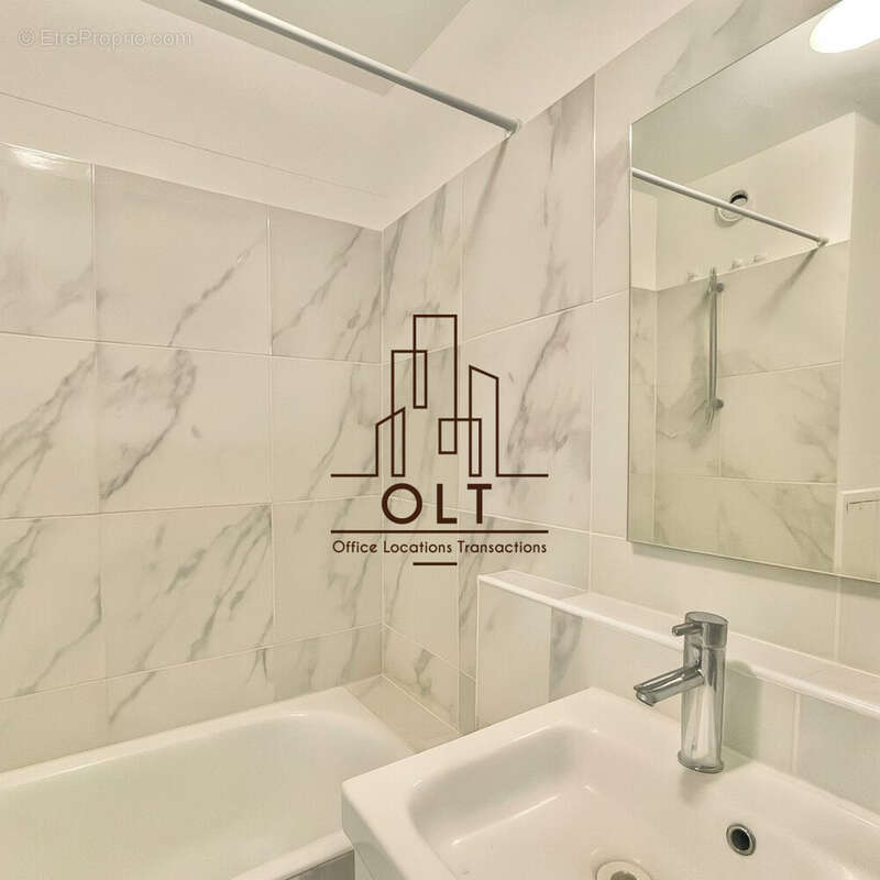 Appartement à PARIS-18E