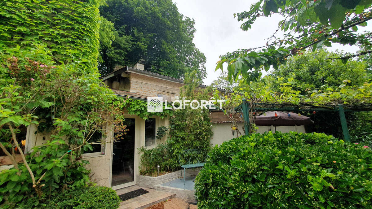 Maison à CURIS-AU-MONT-D&#039;OR