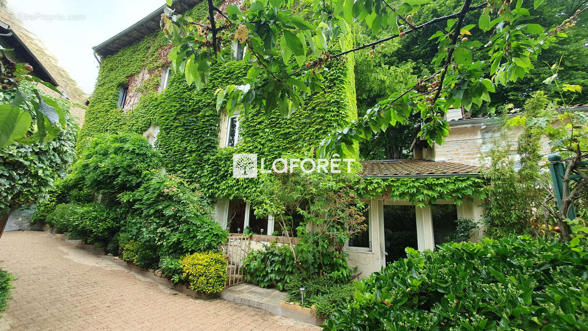 Maison à CURIS-AU-MONT-D&#039;OR