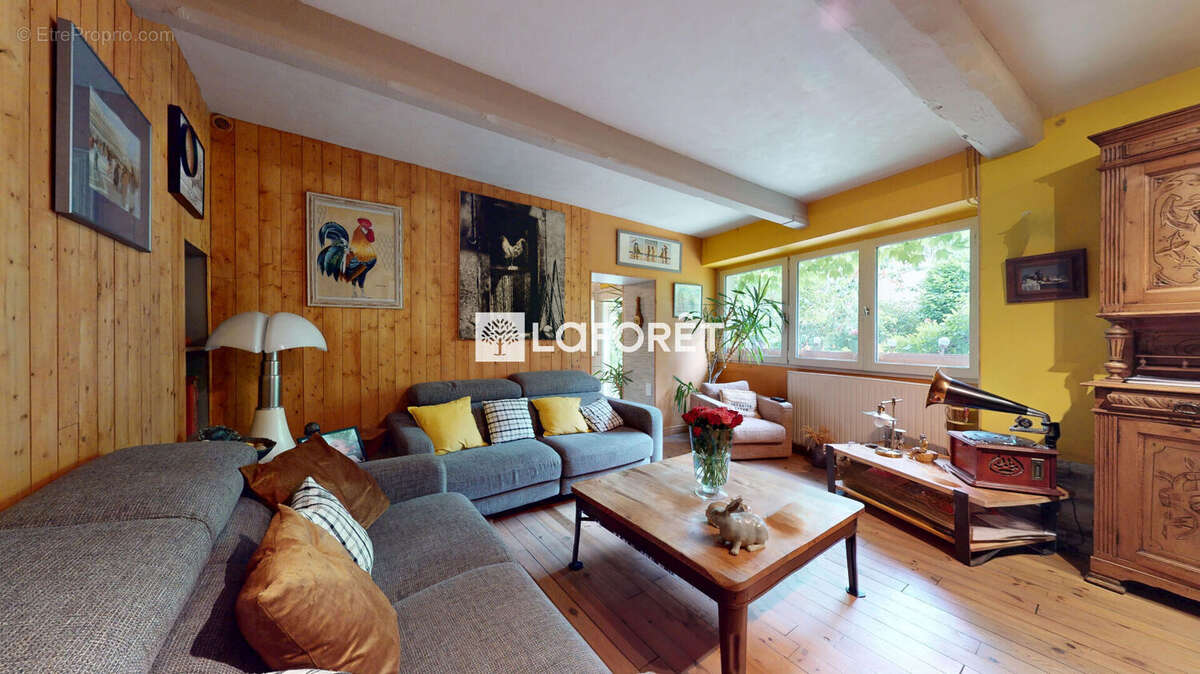 Maison à CURIS-AU-MONT-D&#039;OR