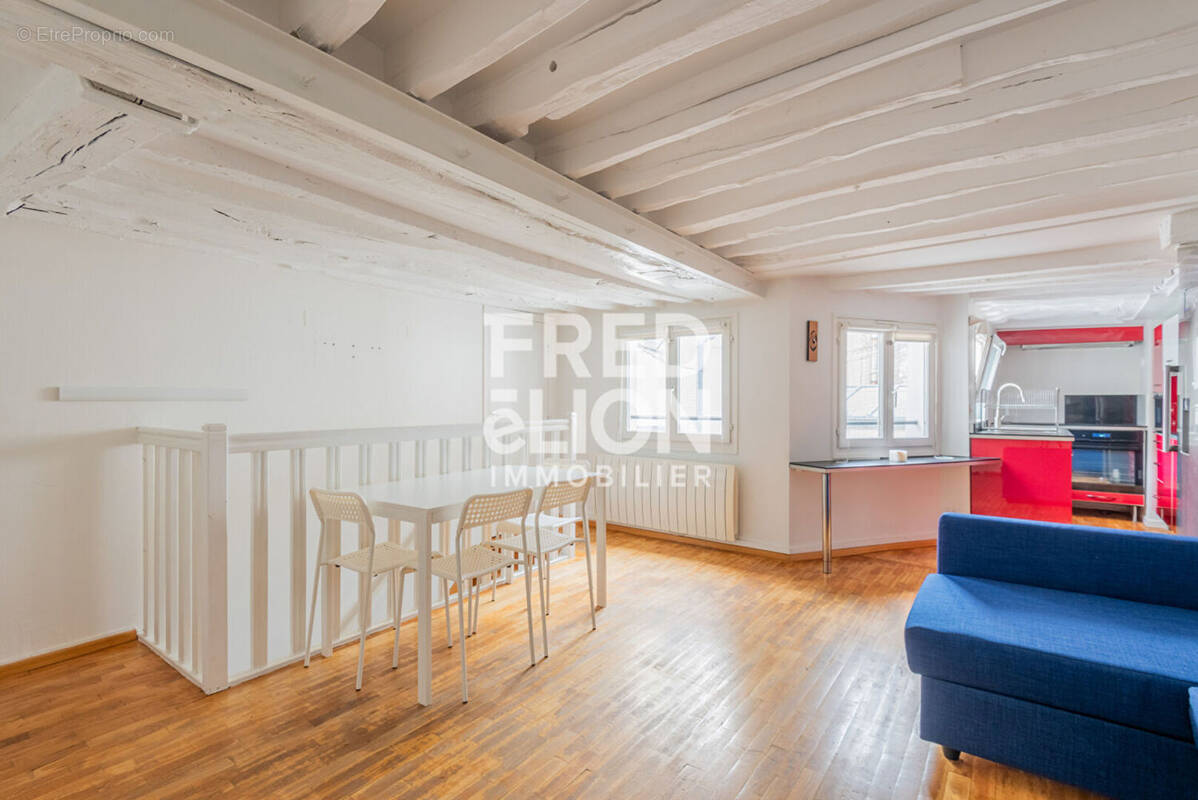 Appartement à PARIS-2E