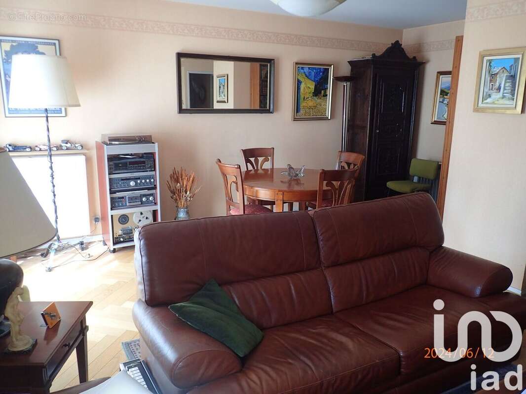 Photo 4 - Appartement à SAVIGNY-SUR-ORGE