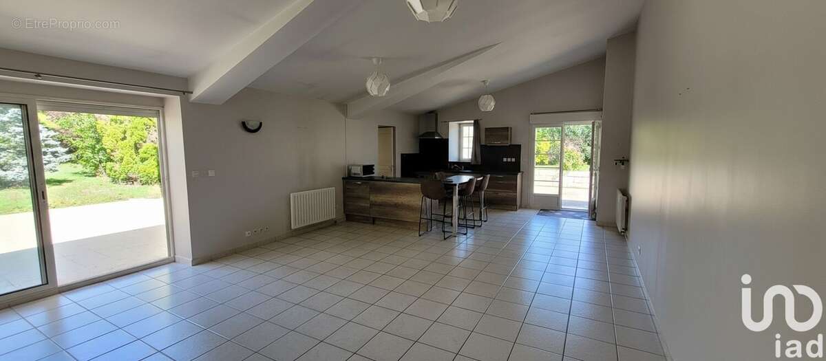 Photo 6 - Maison à LA VERGNE