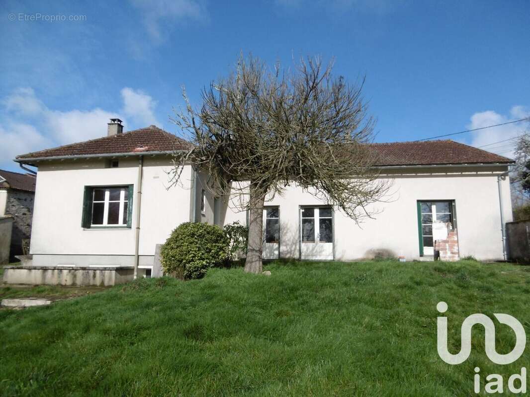 Photo 4 - Maison à BUSSIERE-POITEVINE