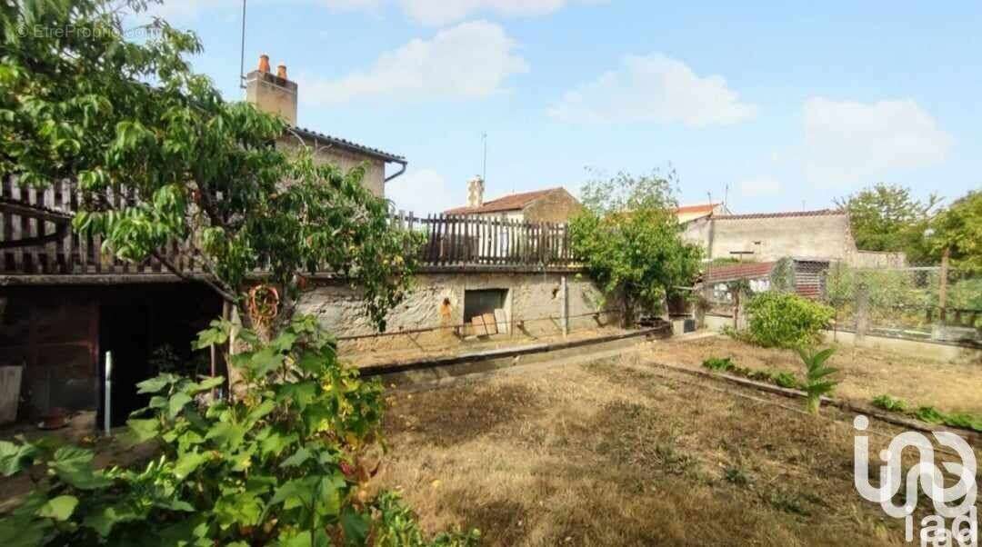 Photo 2 - Maison à GENCAY