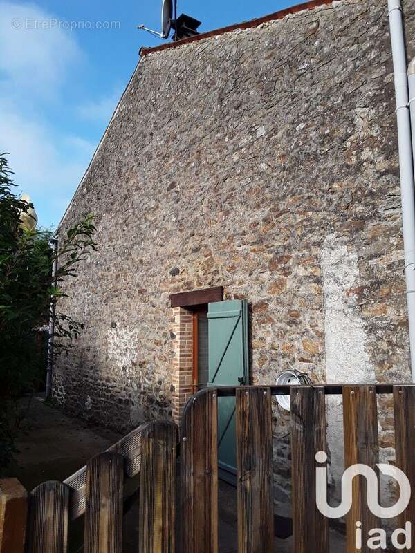 Photo 2 - Maison à BLANZAC