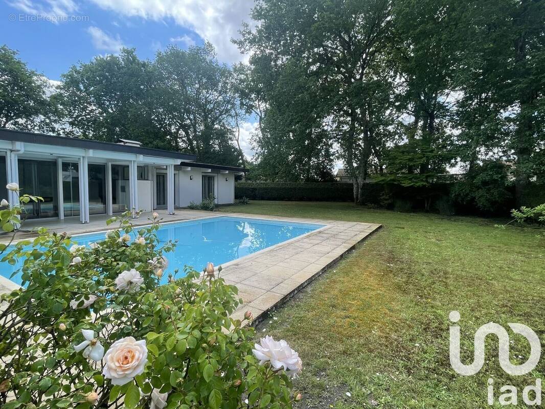 Photo 1 - Maison à SAINT-JEAN-D&#039;ILLAC