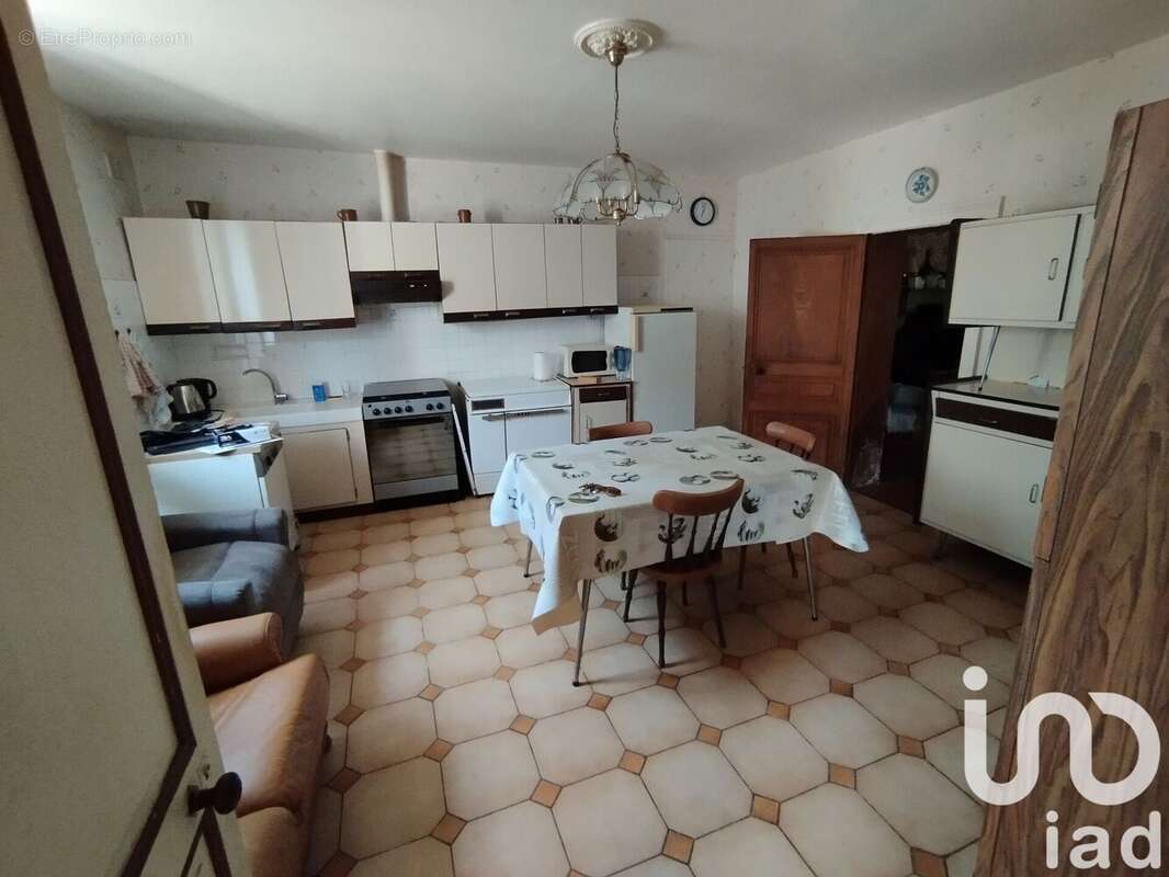 Photo 5 - Maison à BUSSIERE-POITEVINE