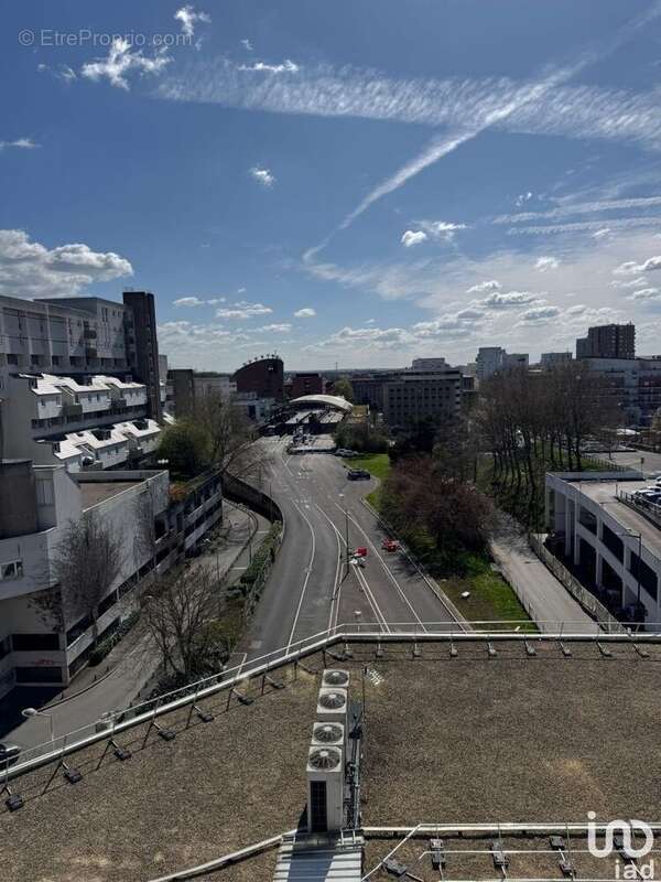 Photo 9 - Commerce à EVRY