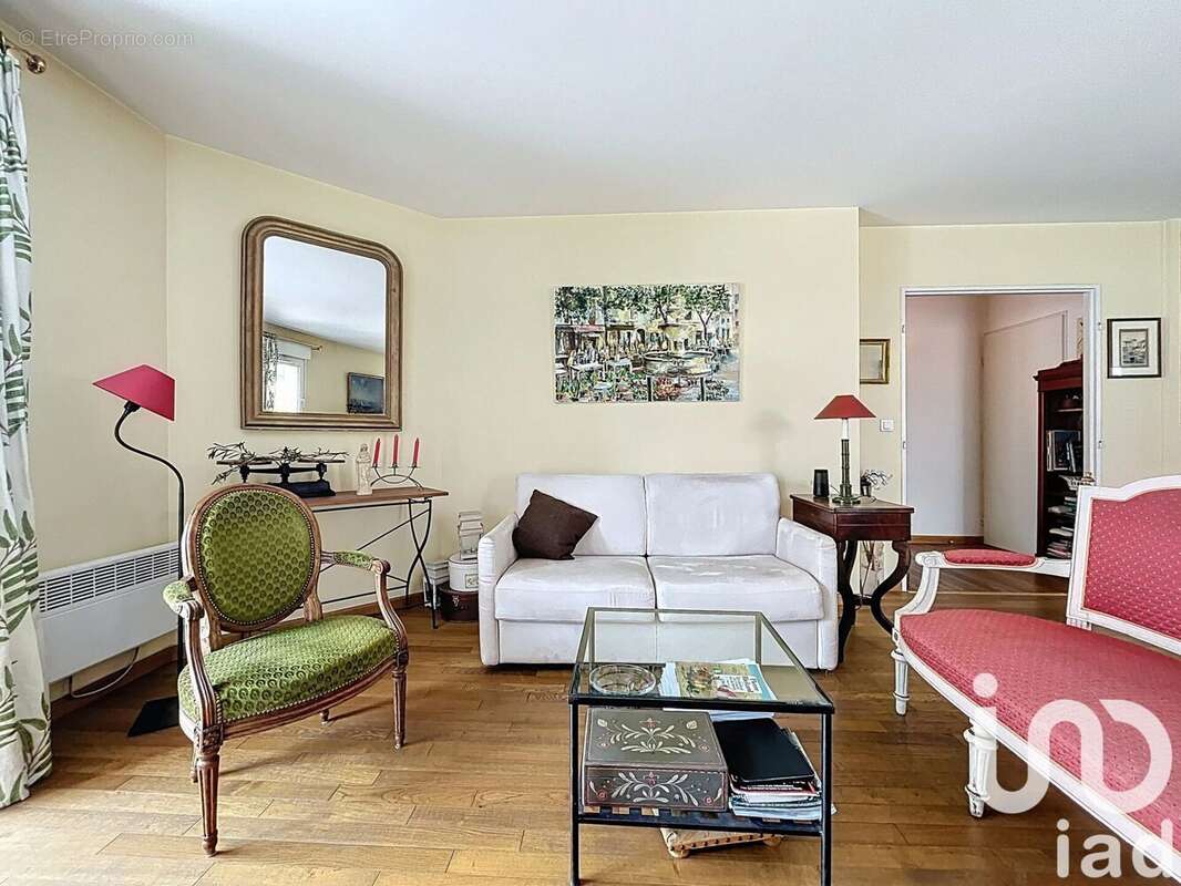 Photo 2 - Appartement à LA GARENNE-COLOMBES