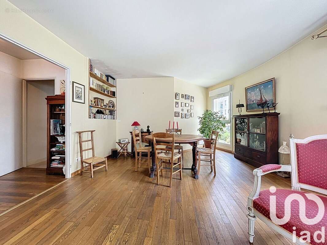 Photo 4 - Appartement à LA GARENNE-COLOMBES