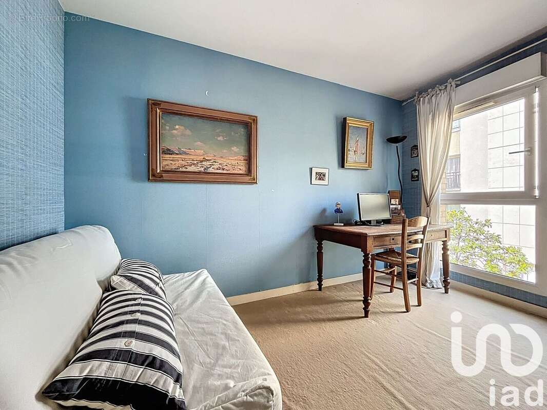 Photo 8 - Appartement à LA GARENNE-COLOMBES