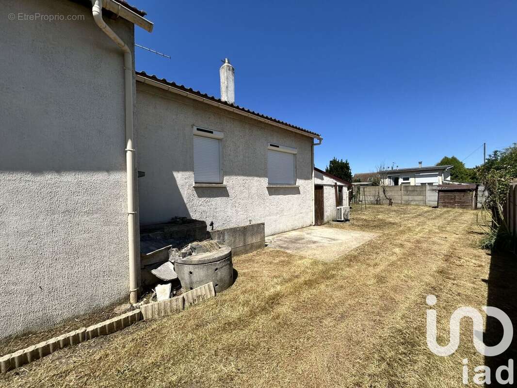 Photo 2 - Maison à SAINT-PIERRE-LES-NEMOURS