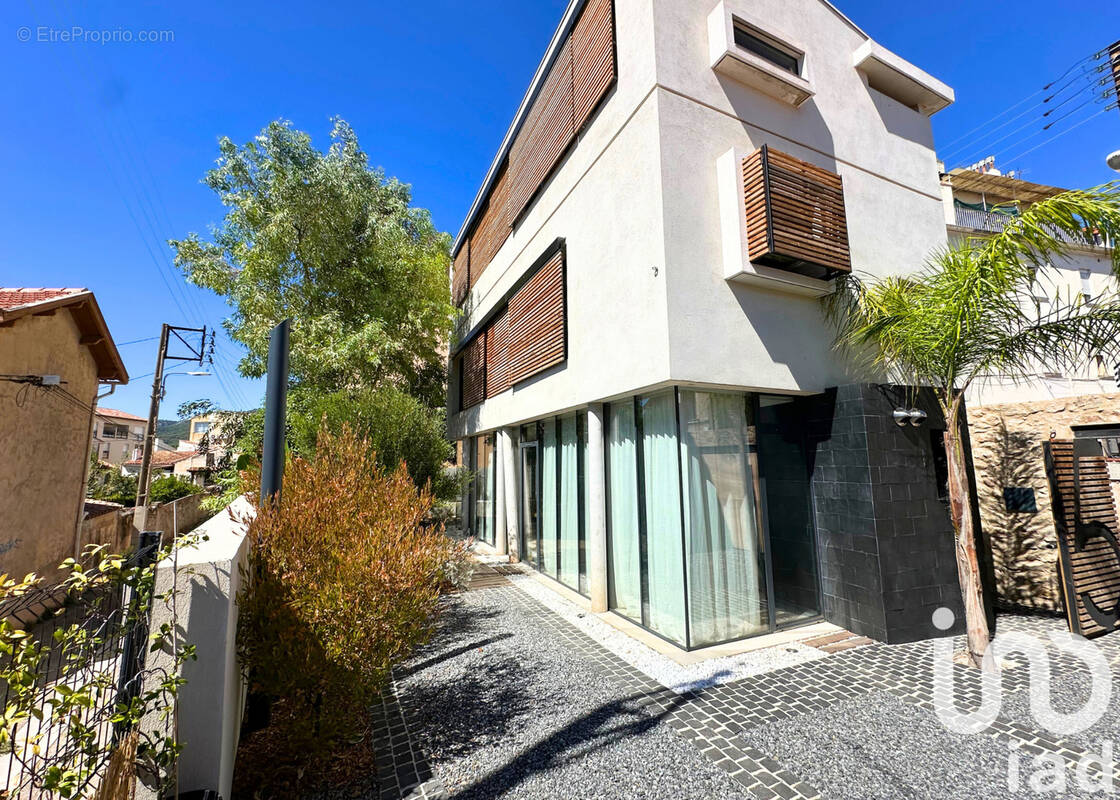 Photo 1 - Maison à TOULON