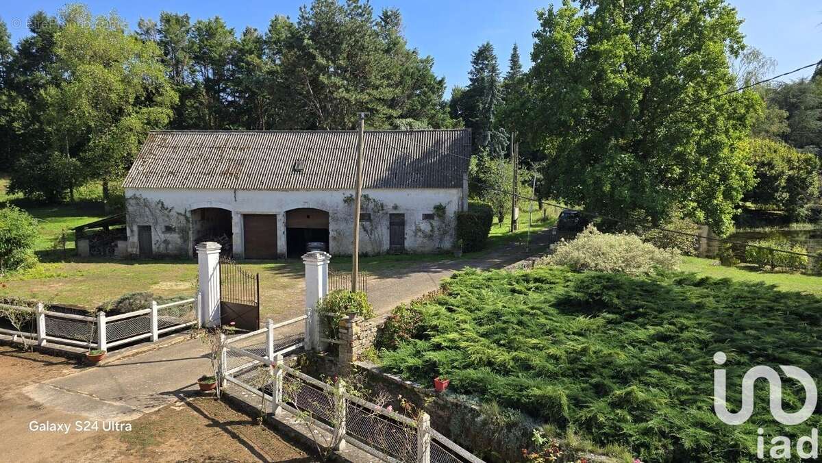 Photo 5 - Maison à AINAY-LE-CHATEAU