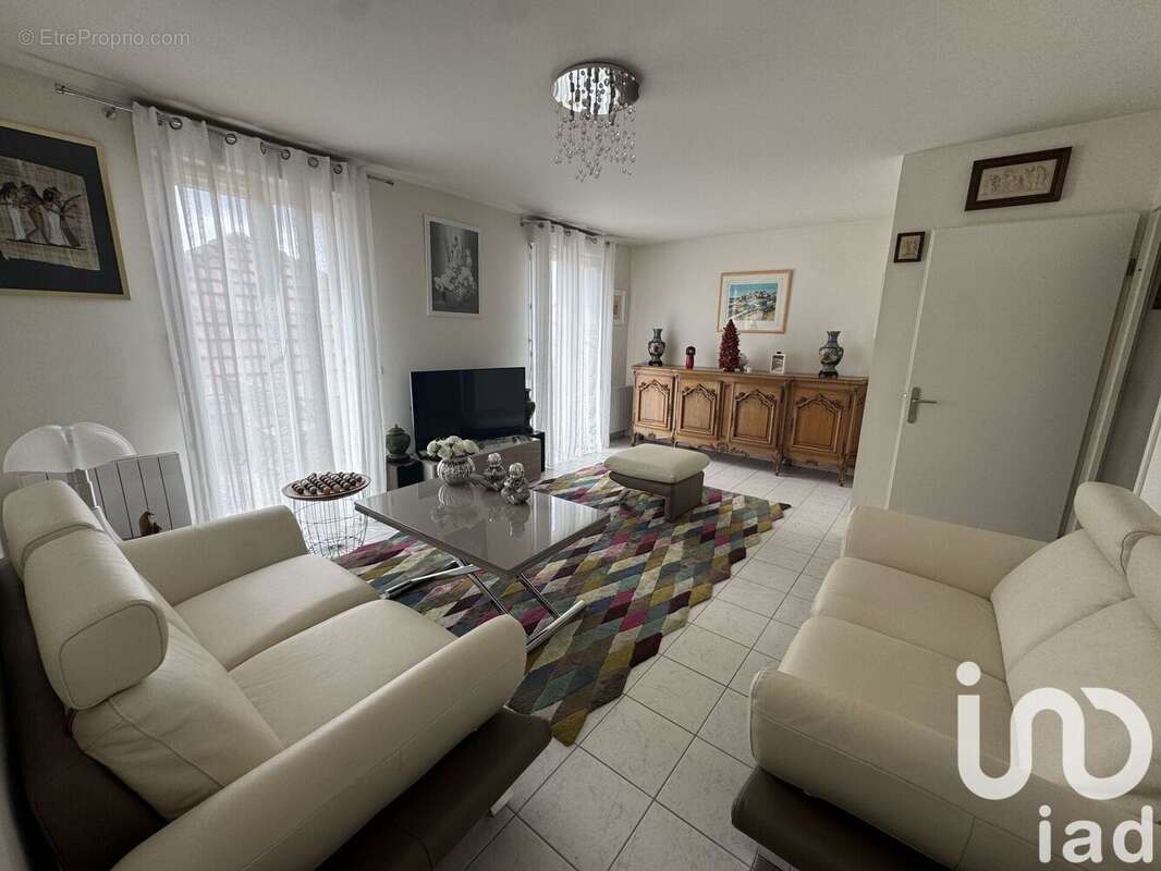 Photo 2 - Appartement à TIGERY