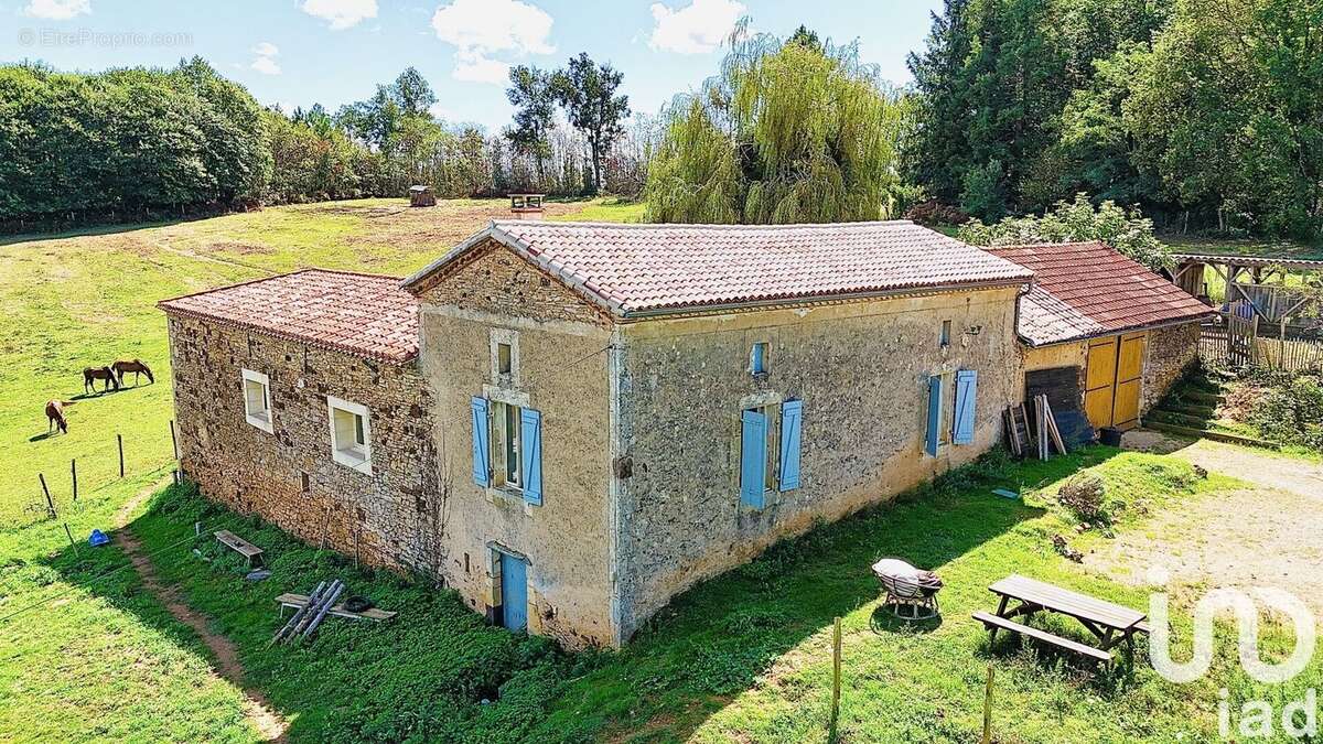 Photo 2 - Maison à SAINT-FRONT-SUR-LEMANCE