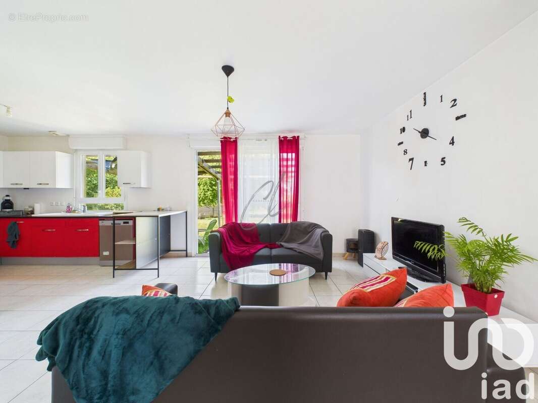 Photo 3 - Maison à SAINT-VALERIEN