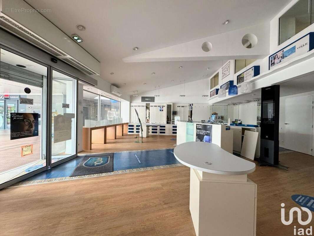 Photo 5 - Commerce à POITIERS