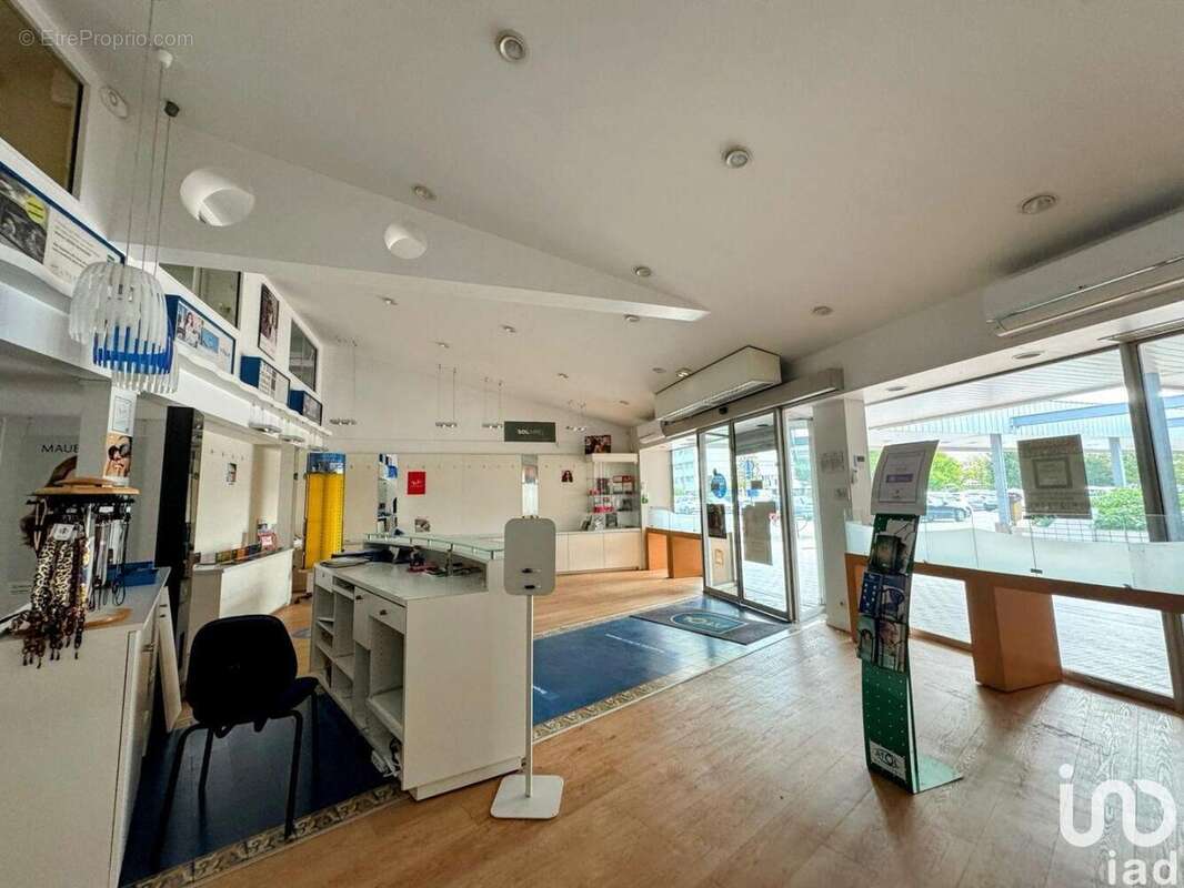 Photo 6 - Commerce à POITIERS