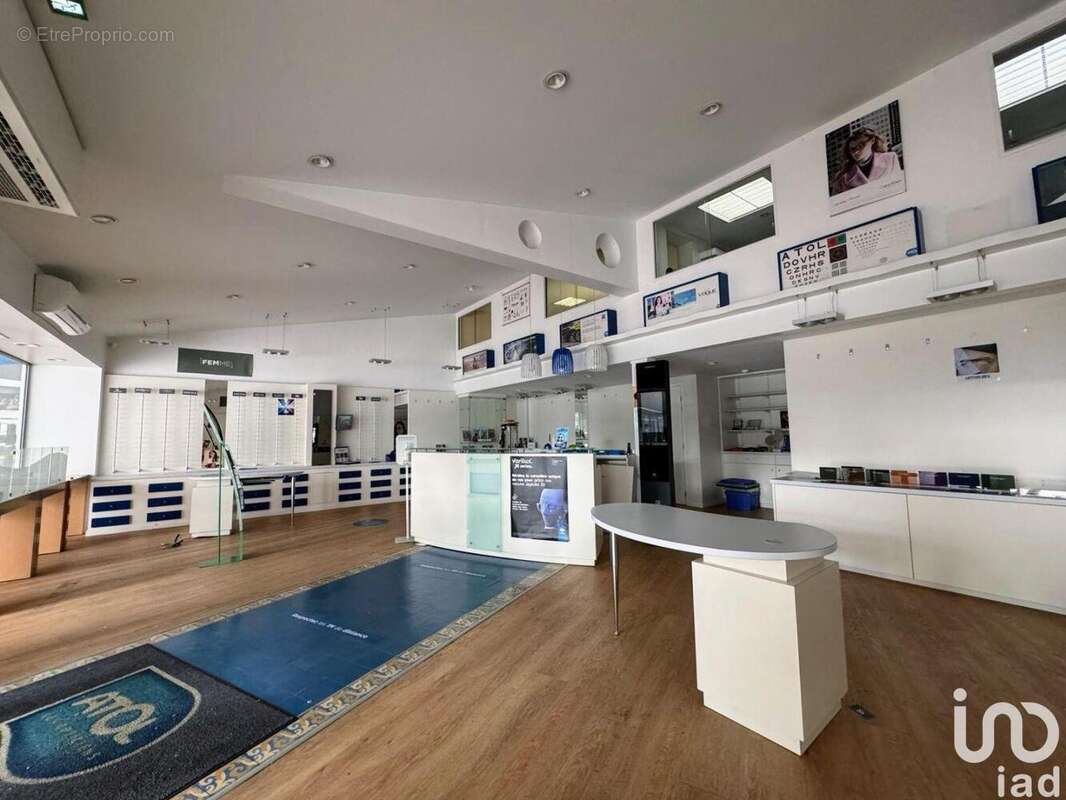 Photo 8 - Commerce à POITIERS